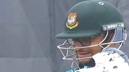 চোখের চিকিৎসার জন্য সিঙ্গাপুরে যাচ্ছেন সাকিব