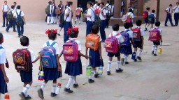 খুলছে শিক্ষাপ্রতিষ্ঠান, শনিবারও চলবে ক্লাস